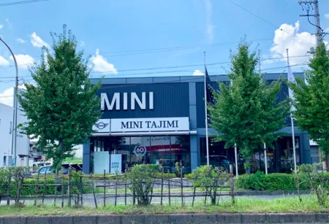 株式会社ケイエムコーポレーション＿MINI多治見＿外観