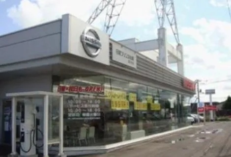 日産_日産プリンス札幌販売株式会社_滝川中古車センター_外観