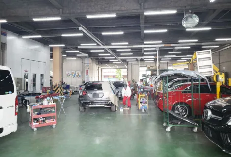 サンエー自動車工業有限会社_本店_自動車整備工場