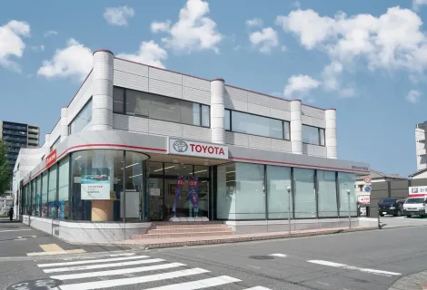 株式会社ATグループ_愛知トヨタ_中村店_店舗外観