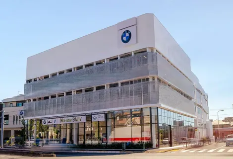 株式会社アウトプラッツ_BMW練馬_店舗外観
