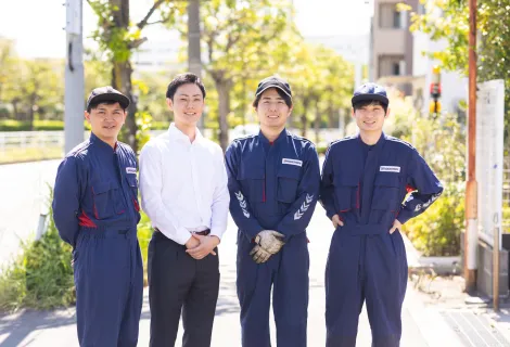 ブリヂストンタイヤサービス東日本株式会社 ＿五所川原店＿スタッフ写真