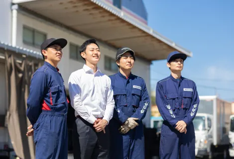 ブリヂストンタイヤサービス東日本株式会社 ＿八戸西店＿スタッフ写真