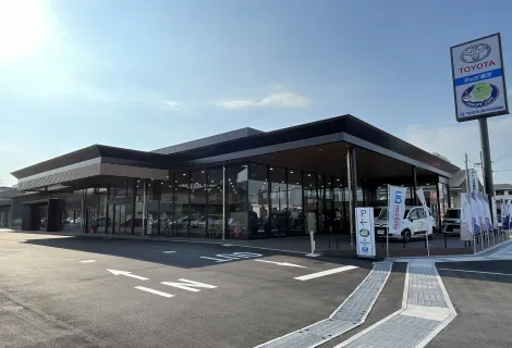 トヨタユナイテッド奈良株式会社_ネッツトヨタ奈良香芝店_外観