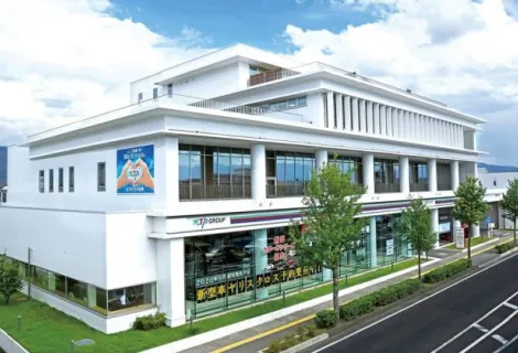トヨタ_NTPトヨタ信州_鎌田店_店舗外観