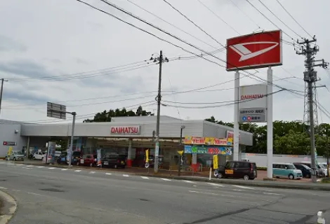 ダイハツ_山形ダイハツ販売株式会社_尾花沢店_外観