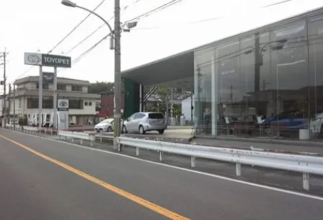 トヨタユナイテッド奈良株式会社_奈良トヨペット南生駒店_外観