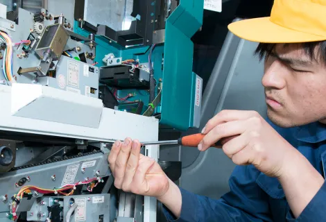 京成自動車整備株式会社_千鳥工場_スタッフ