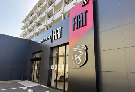 ファミリー_店舗外観