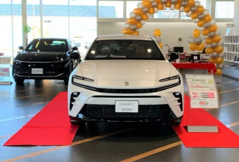 岐阜トヨタ自動車株式会社_関店_店舗内装