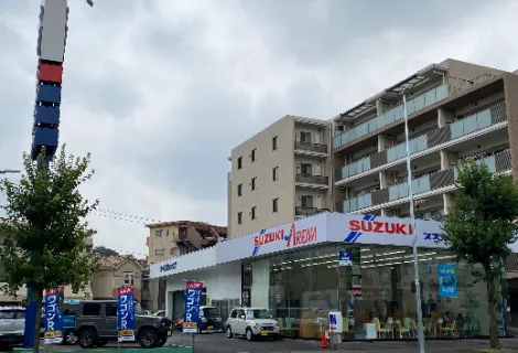 スズキ自販神奈川＿スズキアリーナあざみ野＿外観