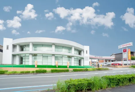 株式会社ATグループ_豊橋佐藤店_店舗外観