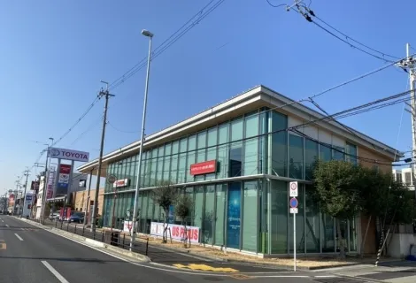 トヨタモビリティ新大阪_箕面店_外観