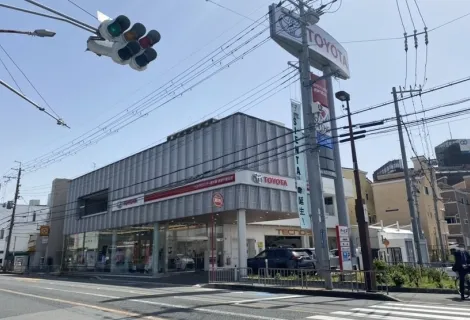トヨタモビリティ新大阪_摂津千里丘店_外観