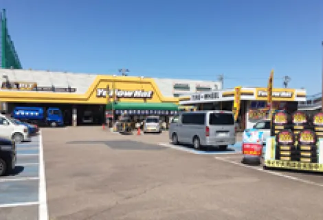 イエローハット多治見店＿店舗外観