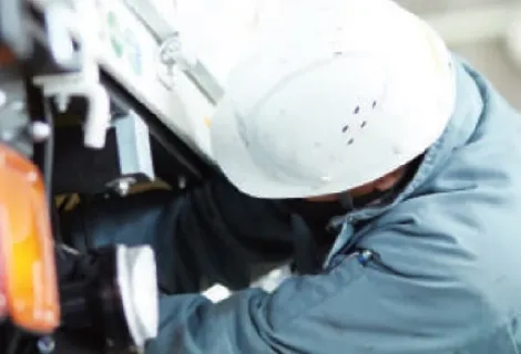 株式会社アイチコーポレーション　整備士　背景