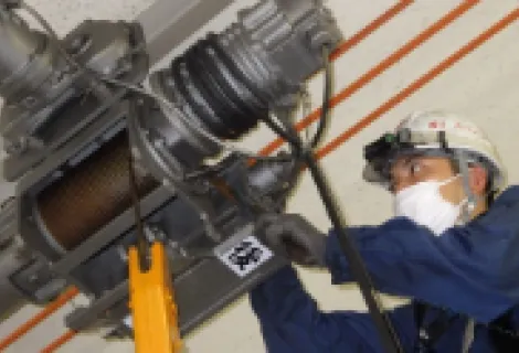 株式会社ホイストクレーン　作業背景