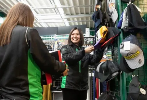 株式会社２りんかんイエローハット　バイク　背景