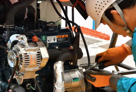 株式会社南九州沖縄クボタ　サービスエンジニア　作業背景