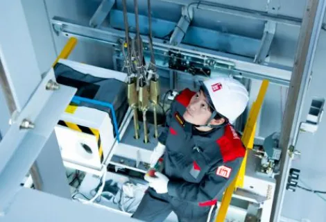 ジャパンエレベーターサービスホールディングス株式会社_メンテナンス3