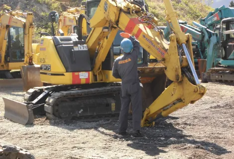 株式会社東リース_石岡営業所_建機整備スタッフ