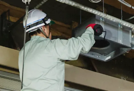 神央設備株式会社_本社_メンテナンス風景