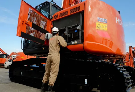 日立建機日本株式会社_関東甲信越支社_千葉支店_成田営業所_鹿島店_整備風景