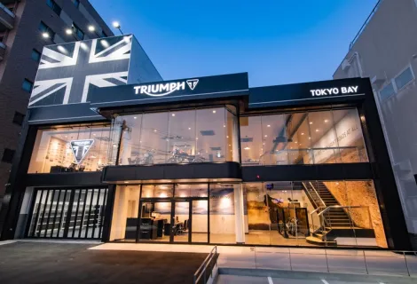 トライアンフ東京ベイ_外観写真_夕方