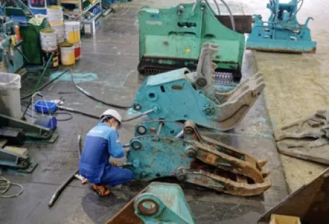 エスアールエス株式会社_プロマックス 浜松営業所_整備風景