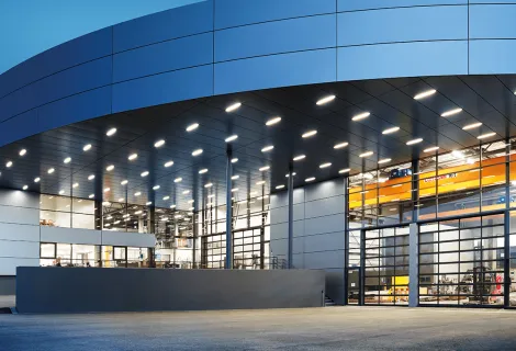 日本フェルスター株式会社　会社　外観