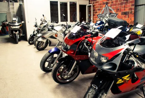 株式会社マイテック＿本社_バイク