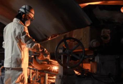 株式会社伊藤製鐵所　作業背景