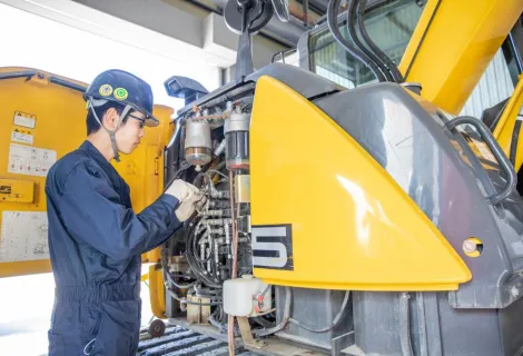 株式会社キナン　作業背景