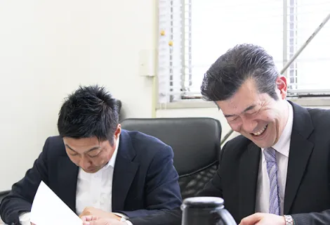 九州川崎建機株式会社　営業背景