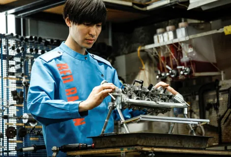 株式会社レッドバロン_佐世保店_整備風景