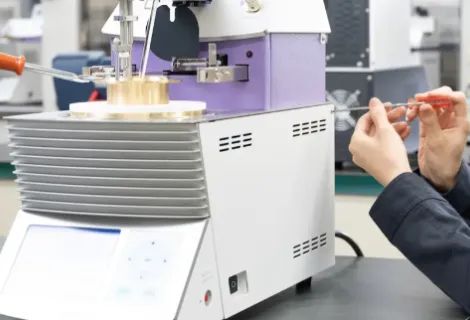 田中科学機器製作株式会社　作業背景