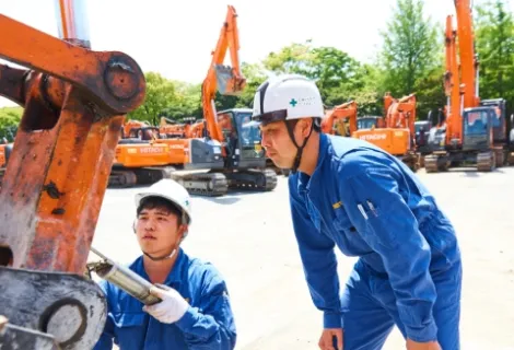 株式会社ワキタ_新木場営業所_整備様子