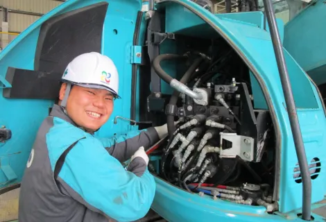 コベルコ建機トータルサポート株式会社　整備背景