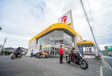 株式会社レッドバロン_広島南店_外観