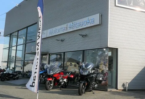 株式会社光岡自動車_モトラッドミツオカ堺_外観