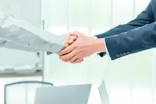 レンテック大敬株式会社_大垣営業所_営業イメージ