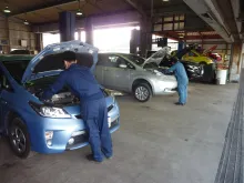 自動車整備株式会社_長浦整備工場_整備場写真