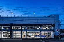 マクラーレン広島は国内6拠点目の正規ディーラーとして2023年12月、広島市西区にオープン。