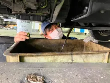 神戸自動車工業株式会社_本店_作業中