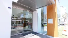 双日オートグループジャパン株式会社_店舗正面入口