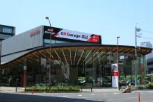 株式会社ATグループ_愛知トヨタ_高辻店_店舗外観