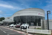 株式会社ATグループ_ツインカム店_店舗外観