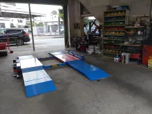 ミスタータイヤマン用賀店