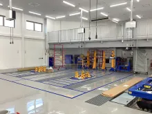 株式会社トヨタレンタリース熊本＿テクノショップ＿工場内観（空調完備）