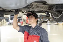 アウディ_株式会社羽中田自動車工業_Audi 山梨_自動車整備士